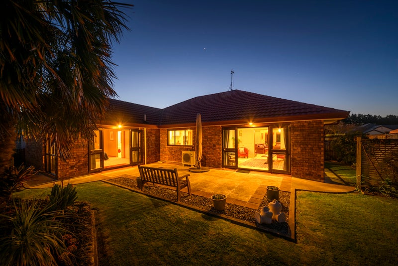 5 Washington Parade, Milson, Palmerston North - Carousel 2