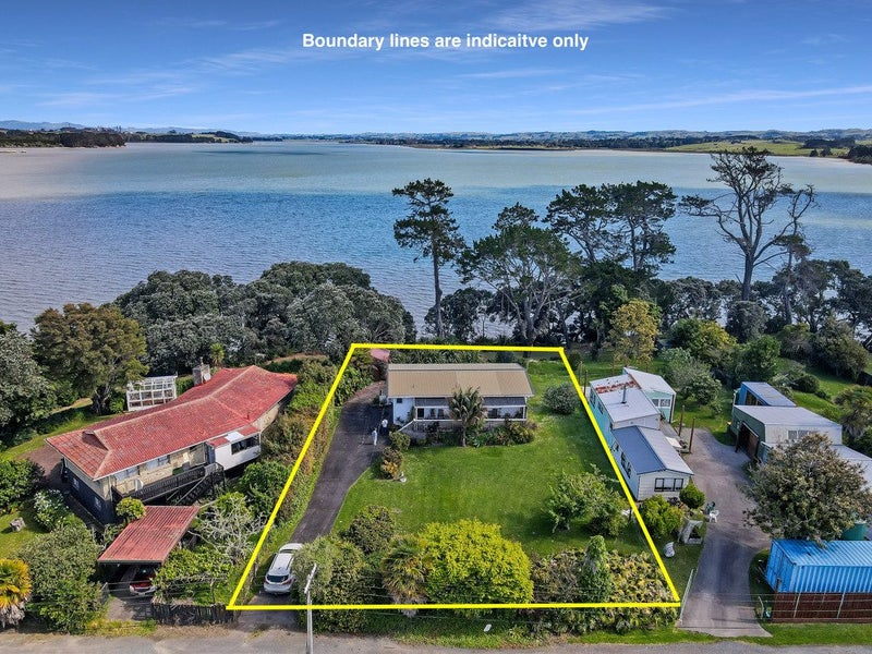 3 Cliff Lane, Waiuku - Carousel 1