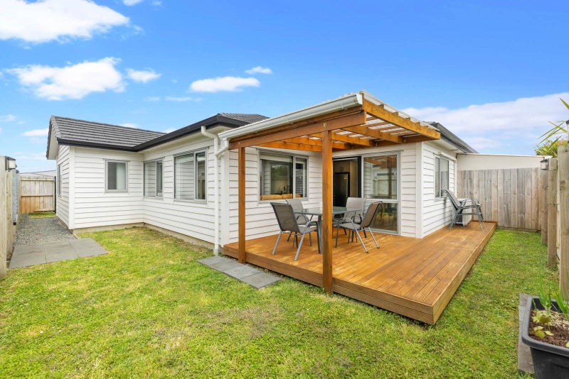 98 Kuaka Drive, Takanini, Auckland - Carousel 2