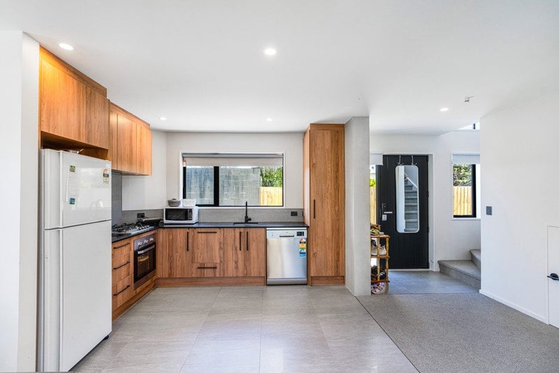 6/365 Gloucester Street, Linwood, Christchurch - Carousel 2