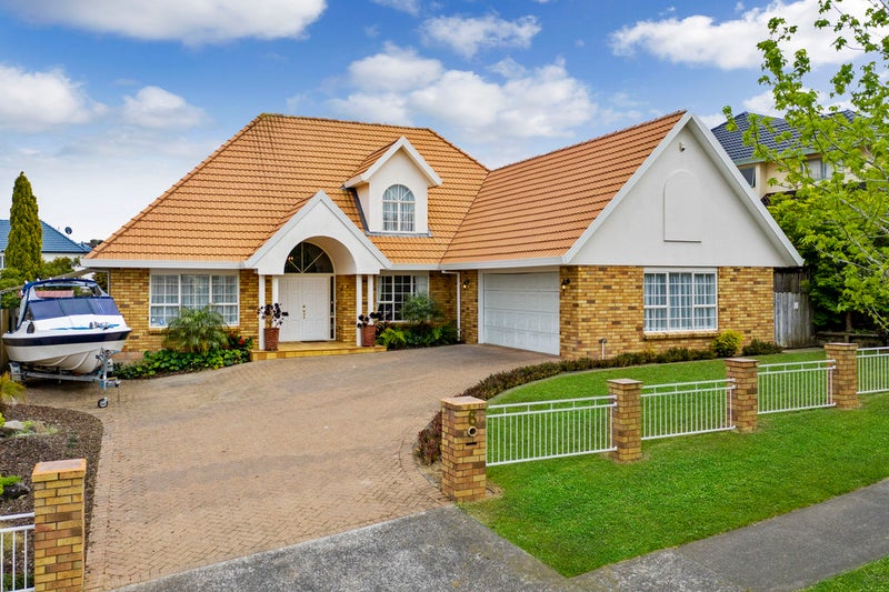 6 Rochester Crescent, Somerville, Auckland - Carousel 1