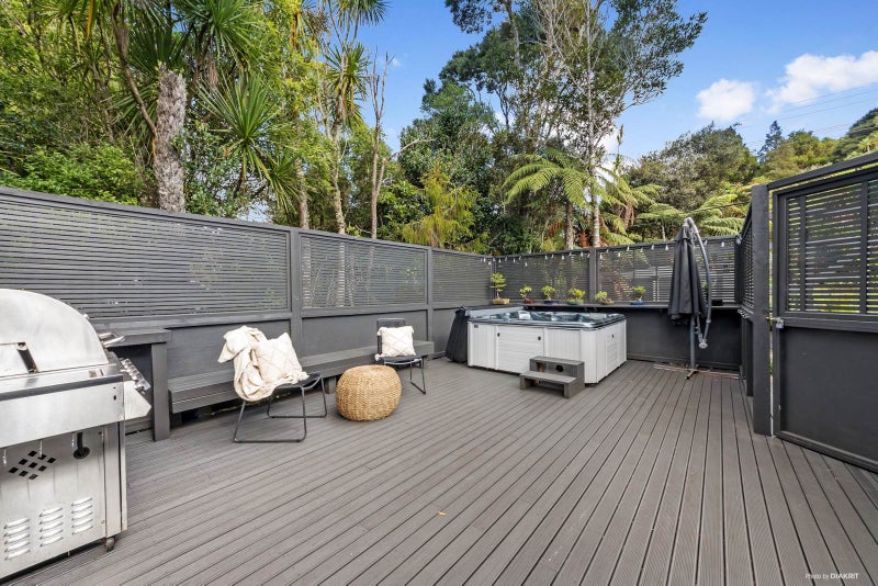 761 Scenic Drive, Henderson Valley, Auckland - Carousel 2