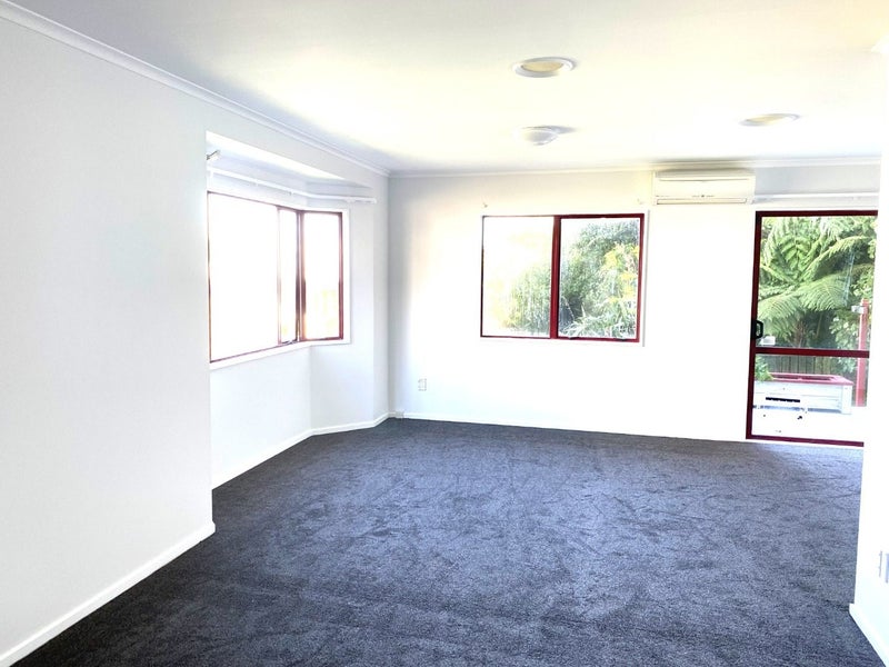 20 Ted Gilberd Place, Newlands, Wellington - Carousel 2