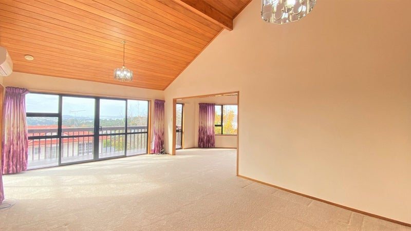 12 Bragato Place, Chatswood, Auckland - Carousel 2