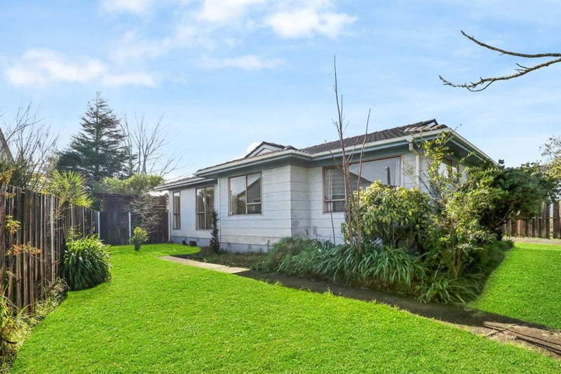 26 Balloch Street, Randwick Park, Auckland - Carousel 1