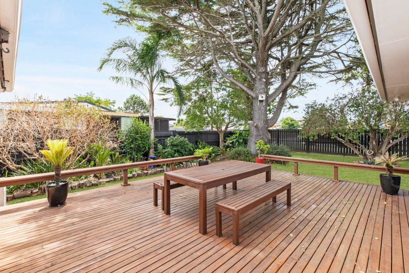 27 Blanes Road, Weymouth, Auckland - Carousel 2