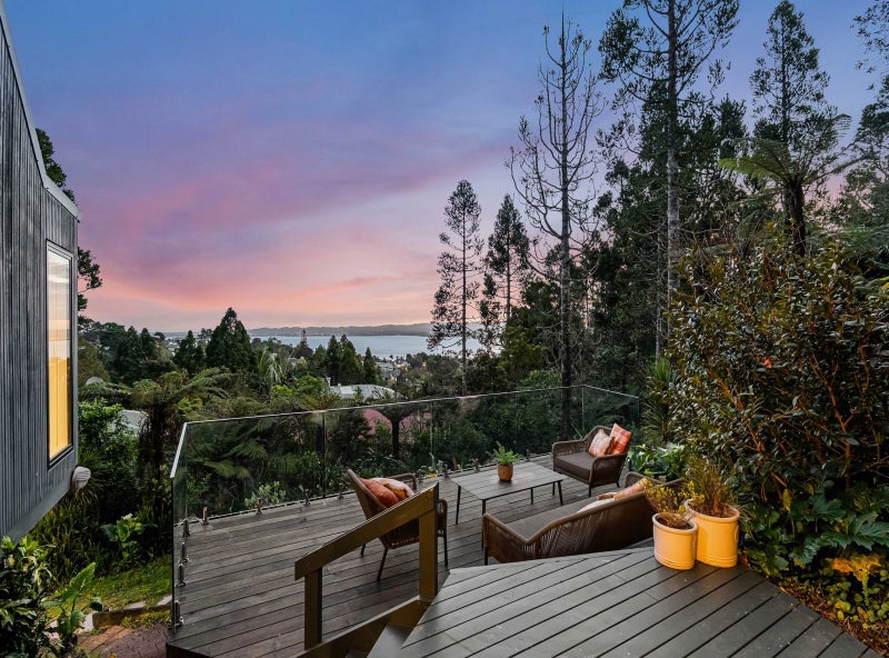 35 Pluto Place, Beach Haven, Auckland - Carousel 20