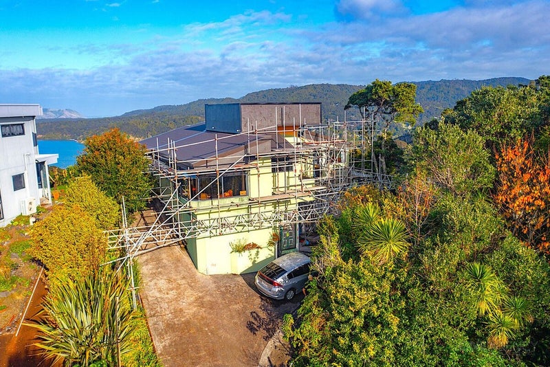 131 Victory Road, Laingholm, Auckland - Carousel 1
