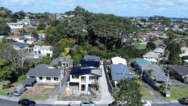 23B Morton Avenue, Forrest Hill, Auckland - Carousel 1