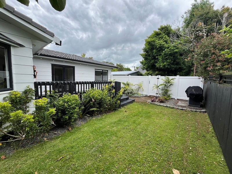 2/111 Victoria Street, Onehunga, Auckland - Carousel 2