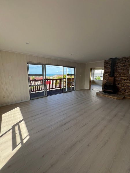 3 Robin Lane, Browns Bay, Auckland - Carousel 2