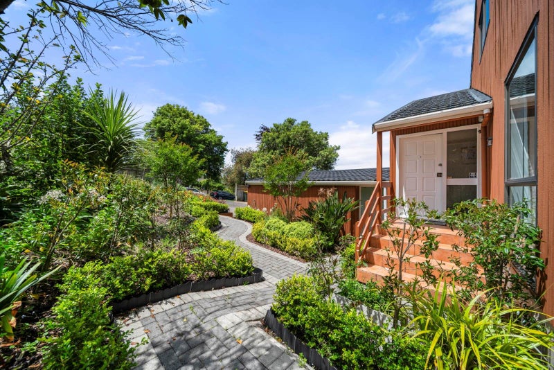 76 Stanaway Street, Hillcrest, Auckland - Carousel 2