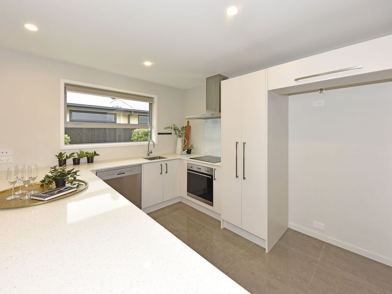 27 Robert Duncan Road, Belfast, Christchurch - Carousel 2