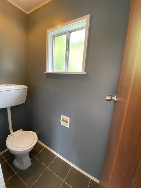 2/15 Wakely Road, Newlands, Wellington - Carousel 8