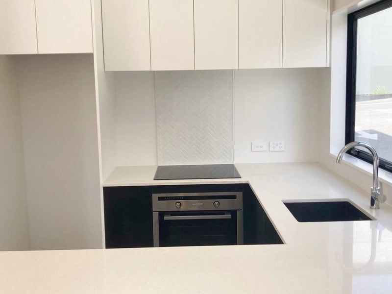 6/24 Andrew Road, Howick, Auckland - Carousel 11