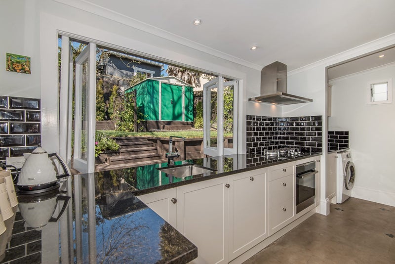 12 First Avenue, Kingsland, Auckland - Carousel 2