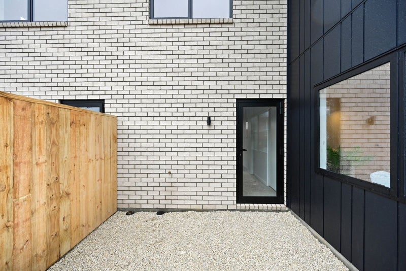 8 Johnson Street, Dinsdale, Hamilton - Carousel 2