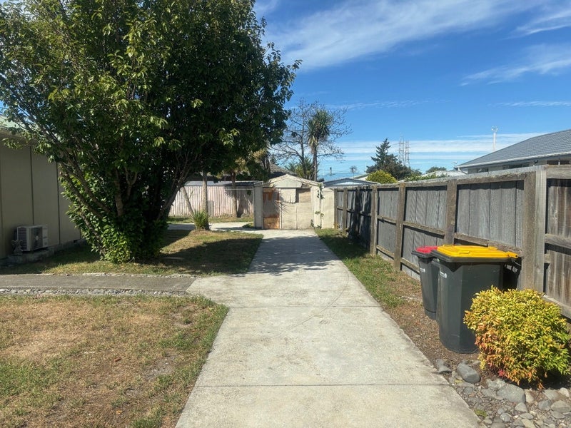 8 Finsbury Street, Islington, Christchurch - Carousel 11