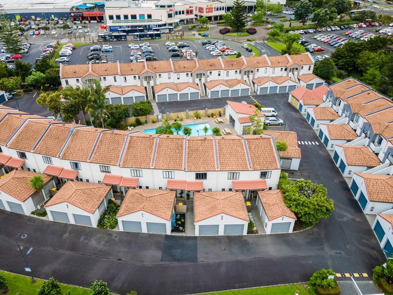 3/21 Armoy Drive, East Tamaki, Auckland - Carousel 32