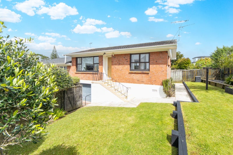 1/3 Rathlin Street, Blockhouse Bay, Auckland - Carousel 1