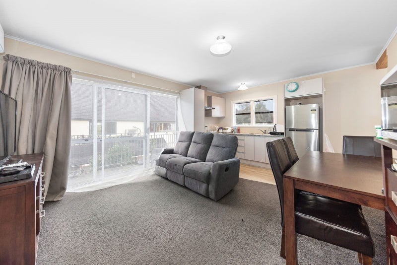 5/720 Manukau Road, Royal Oak, Auckland - Carousel 2