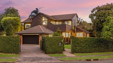 10 Coldham Crescent, Saint Johns, Auckland - Carousel 1