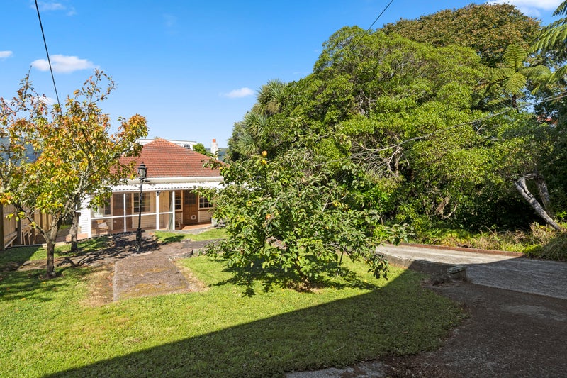 13 Belmont Terrace, Belmont, Lower Hutt - Carousel 2