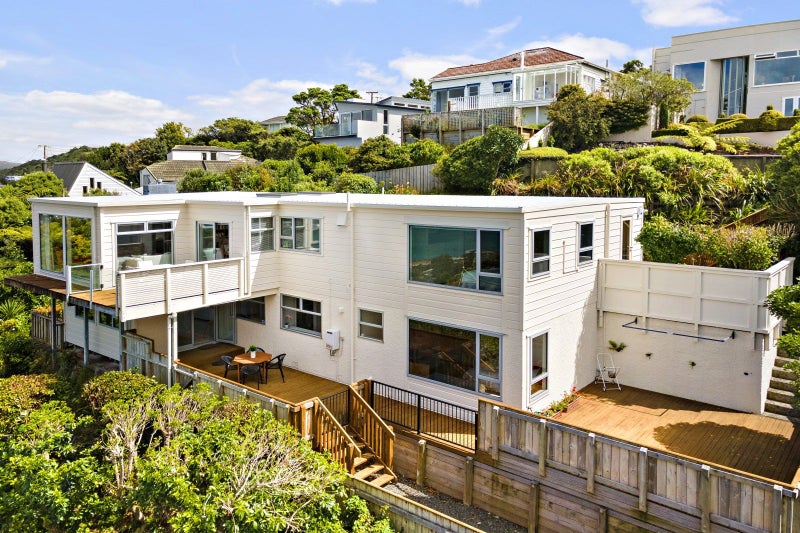 95A Jubilee Road, Khandallah, Wellington - Carousel 2