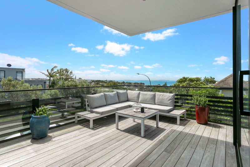53A Castor Bay Road, Castor Bay, Auckland - Carousel 1