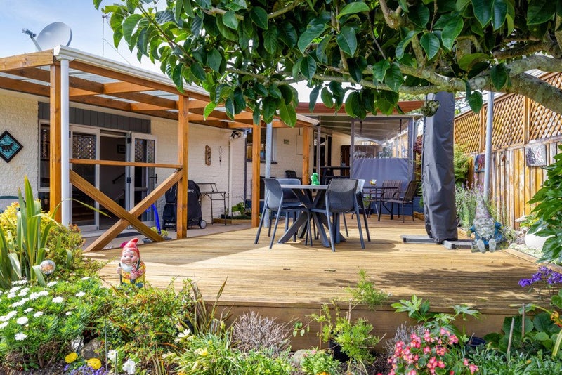 145 Parklands Avenue, Bell Block, New Plymouth - Carousel 2