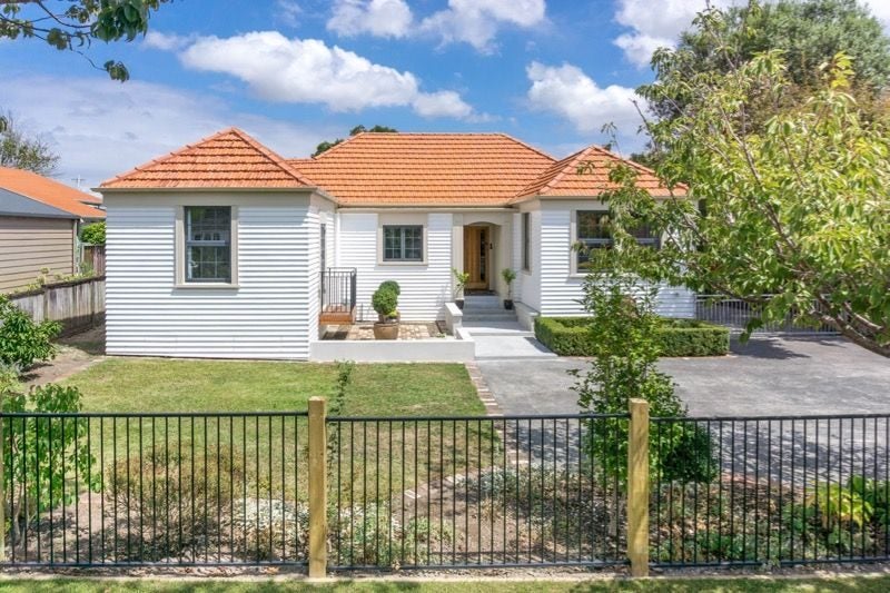5 Casey Avenue, Fairfield, Hamilton - Carousel 1