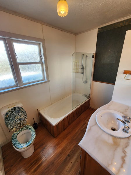 25 Sheridan Crescent, Trentham, Upper Hutt - Carousel 8