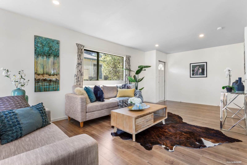 2/25 Sapphire Place, Bayview, Auckland - Carousel 2