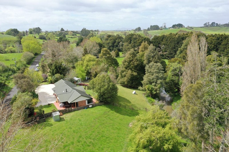 789 Grove Road, Karamu, Hamilton - Carousel 24