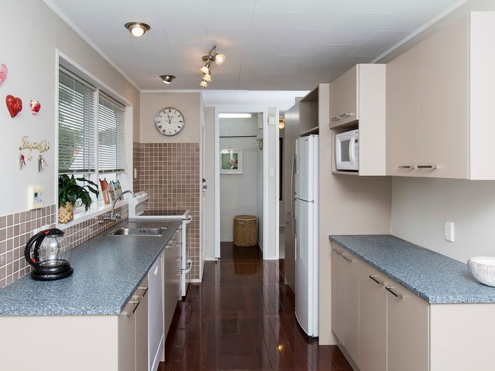 27 John Gill Road, Shelly Park, Auckland - Carousel 10