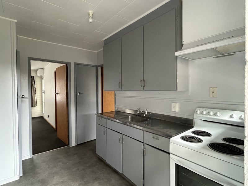 1/38 Wellington Street, Hamilton East, Hamilton - Carousel 2