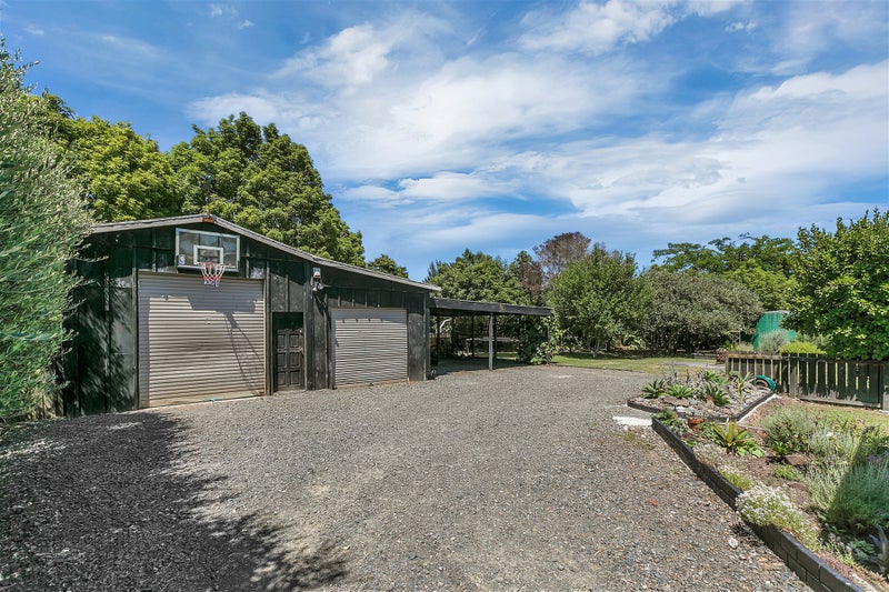 19 Taupaki Road, Henderson - Carousel 2