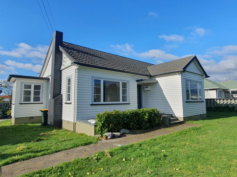 35 Wilton Street, Levin, Levin - Carousel 1