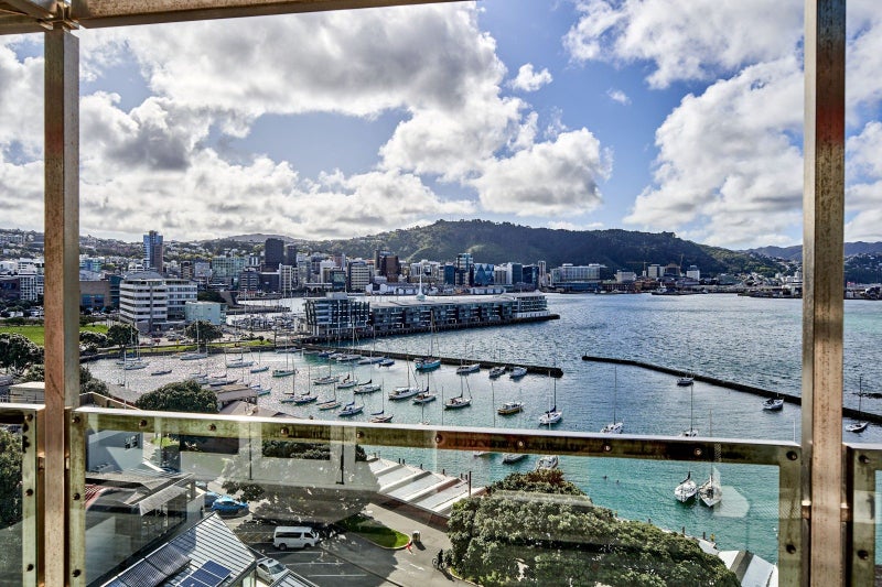 31 Mcfarlane Street, Mount Victoria, Wellington - Carousel 1