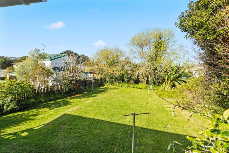 1 Aorangi Place, Birkenhead, Auckland - Carousel 10