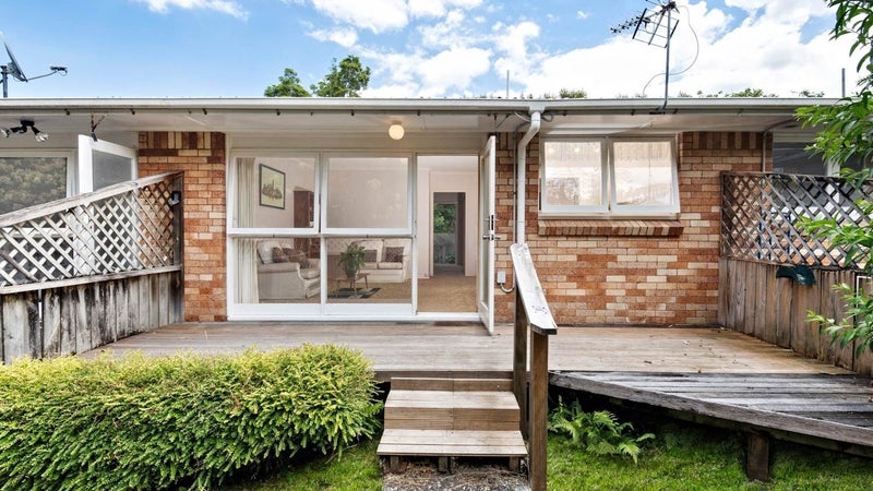 3/38 Kingsview Road, Mount Eden, Auckland - Carousel 1