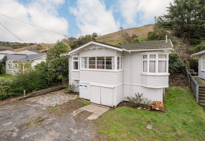 72 Emano Street, Toi Toi, Nelson - Carousel 1