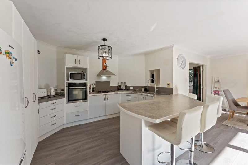 2 Betty Watt Grove, Riverstone Terraces, Upper Hutt - Carousel 1