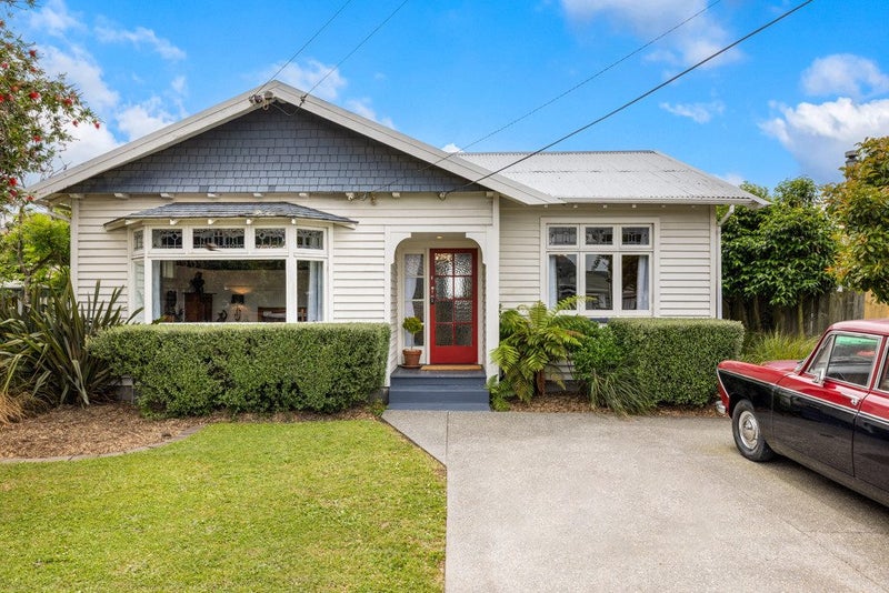29 Frankleigh Street, Somerfield, Christchurch - Carousel 1