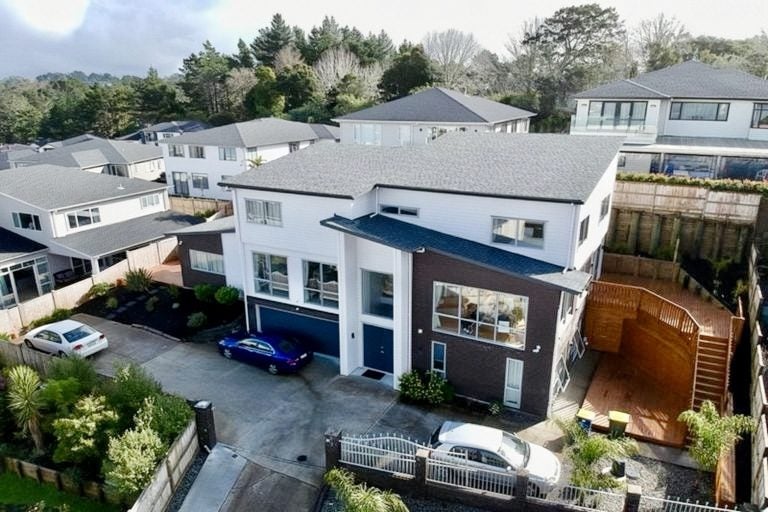 50 Corricvale Way, Northcross, Auckland - Carousel 1