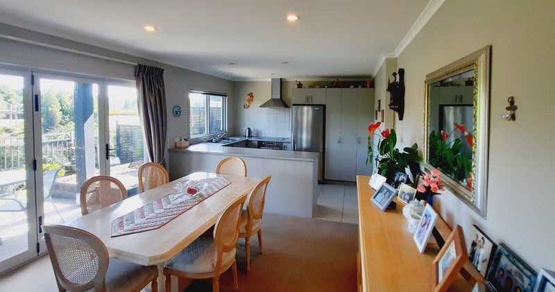 29 Bridgewater Way, Pyes Pa, Tauranga - Carousel 2