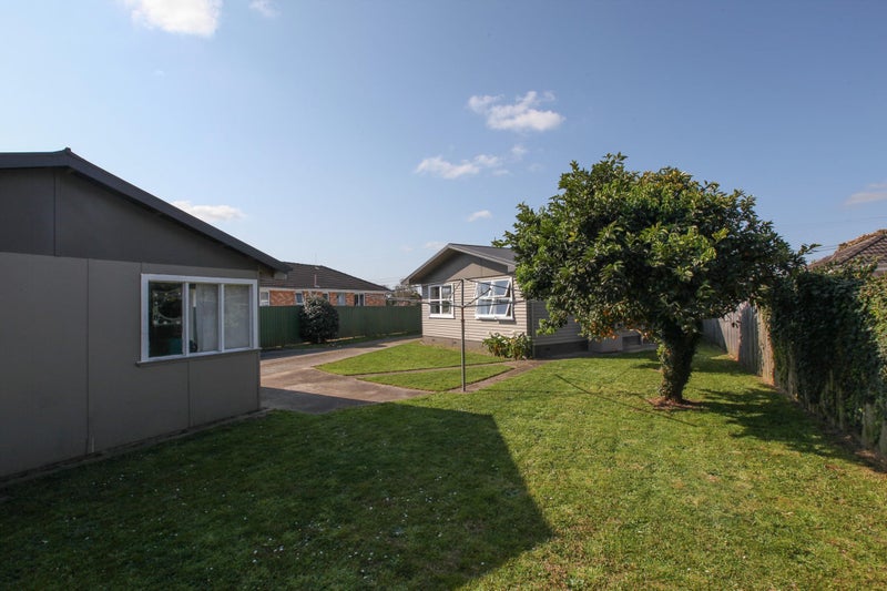 7 Dalesford Street, Silverdale, Hamilton - Carousel 2