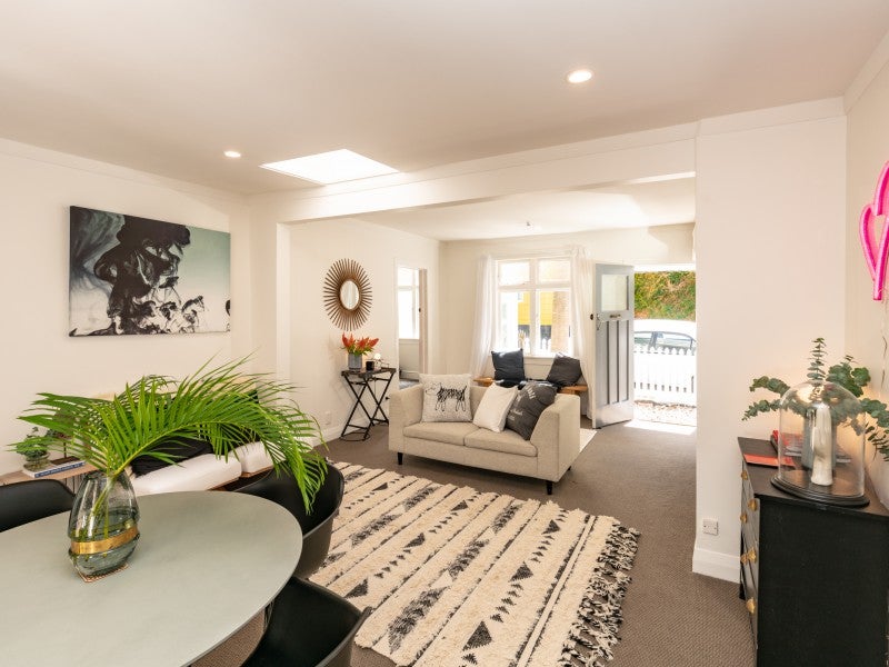 27 Holloway Road, Aro Valley, Wellington - Carousel 2