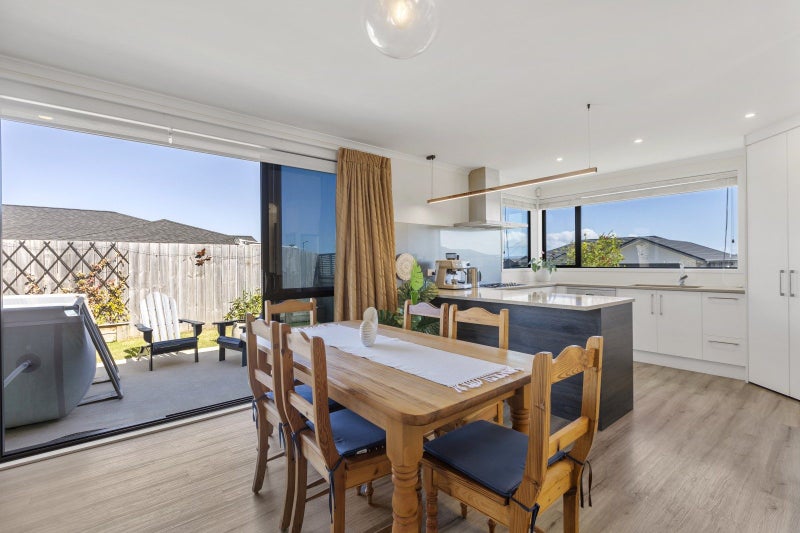 6 Opouatu AVE, Glenbrook, Glenbrook - Carousel 2