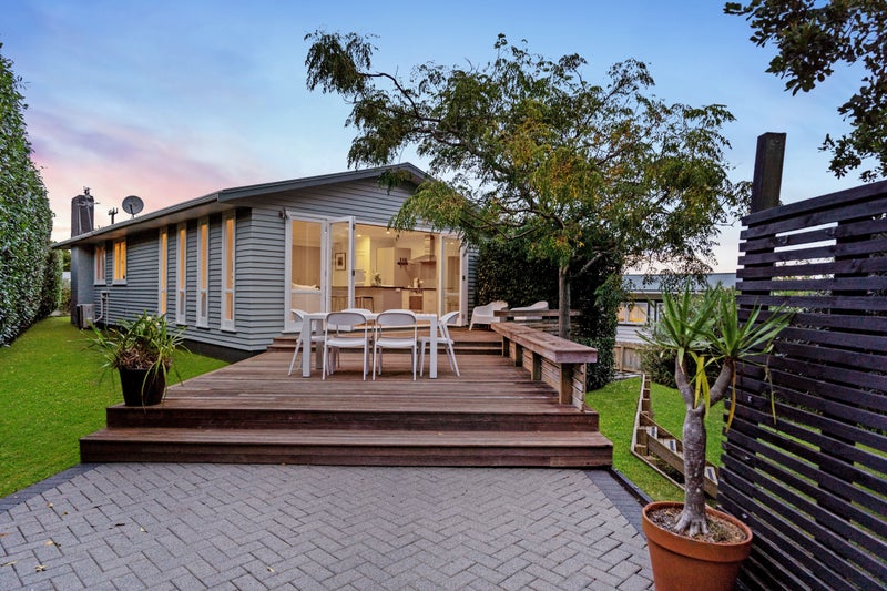 23 Laburnum Road, New Windsor, Auckland - Carousel 2